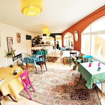 Hotel & Cantine De La Plage Les Sables-dʼOlonne Екстериор снимка