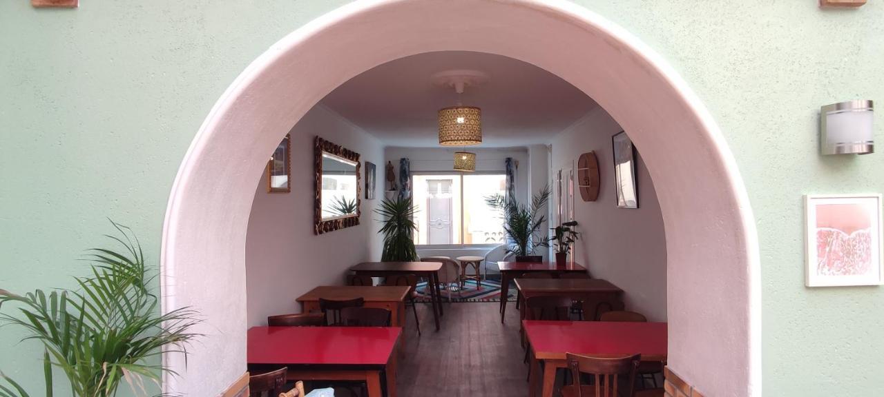 Hotel & Cantine De La Plage Les Sables-dʼOlonne Екстериор снимка