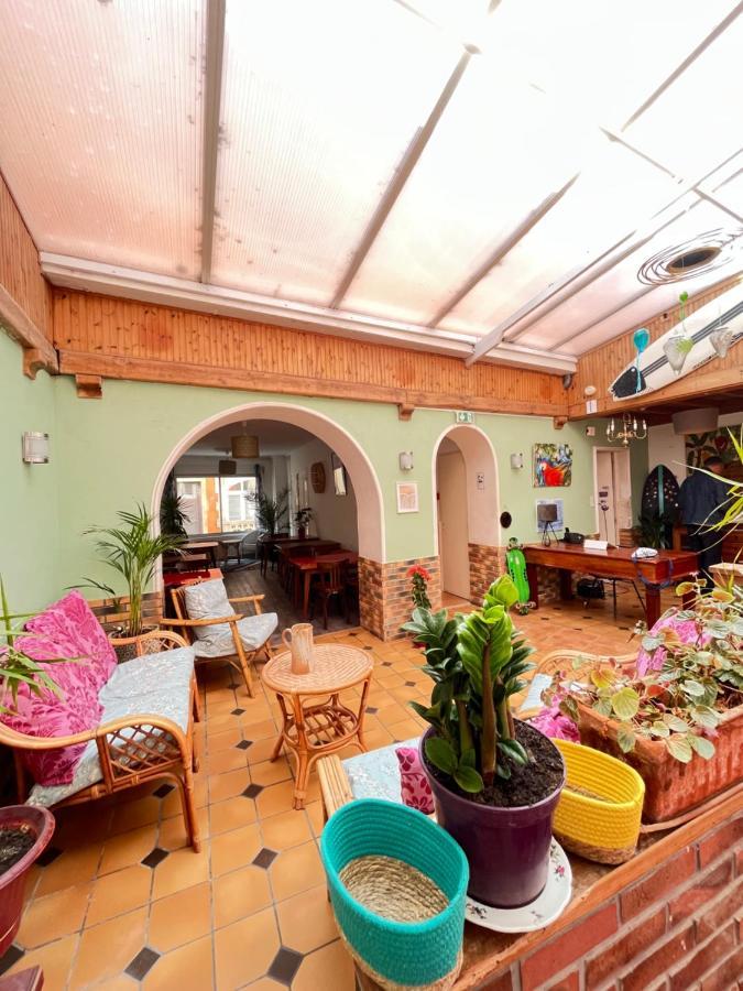 Hotel & Cantine De La Plage Les Sables-dʼOlonne Екстериор снимка