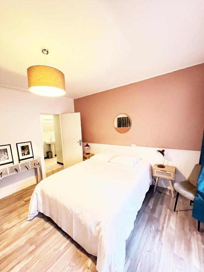 Hotel & Cantine De La Plage Les Sables-dʼOlonne Екстериор снимка