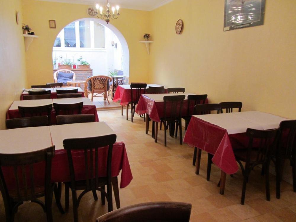 Hotel & Cantine De La Plage Les Sables-dʼOlonne Екстериор снимка